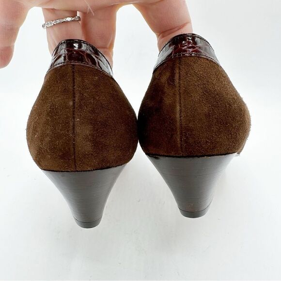 Bally Vintage Brown Suede Leather‎ Heels Trimmed In Croc Embossed Patent Leather - Picture 4 of 8